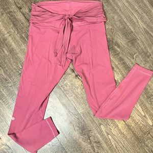 Lululemon Align Front Tie Leggings size 10 Mauve